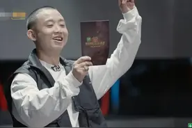 情商高下立判！GAI找陈小春告状，张晋诙谐化解尴尬图片