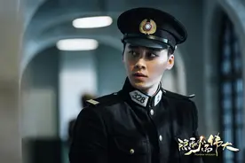 <隐秘而伟大>只有经历过地狱和黑暗的人，才能够明白什么是真理图片