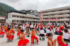 通江胜利小学举行庆祝建党100周年暨“六一”儿童节文艺汇演活动图片