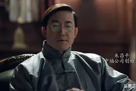 《突围》为什么要加入历史戏？弄清人物关系，就知道编剧的用意了图片