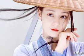 热巴重回颜值巅峰，剪新刘海变身人间芭比，真是换刘海如换脸吗？图片