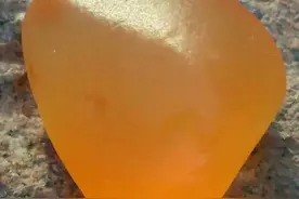 174.新疆金丝玉和宝石光图片