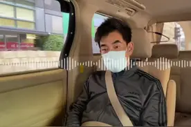 54岁任贤齐久违露面，骑摩托车满血复活，曾花高价购车图片