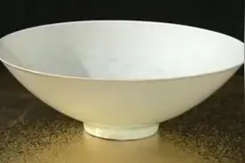 家里的一件传家宝，爷爷交代不到迫不得已不得变卖，专家估价尴尬图片