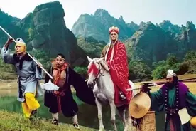 孙悟空吹牛被打脸，猪八戒被吓出屎，西游记原著竟然这么喜感图片