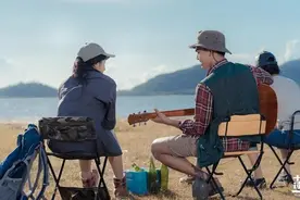 无论夫妻还是情人，能陪你到老的男人，都有这几个特征图片