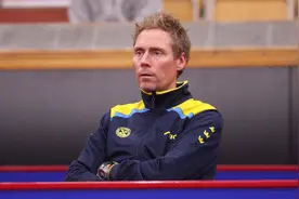 曾经登顶过男乒单打世界第一宝座的八位外国选手图片