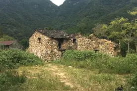 现在已经很少见的石头房子图片