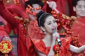 央视春晚：江疏影仙气，关晓彤俏皮，陈伟霆松弛，王一博燃炸全场图片