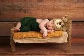 做梦抱孙子图片