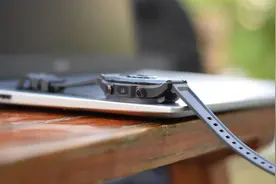 全新设计，双摄镜头，Jeep黑骑士带来穿戴新体验图片