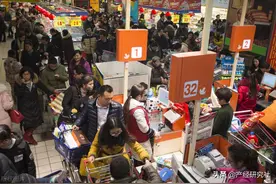 应对商品抢购潮，最重要的是保供应，稳价格图片