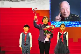 诗歌︱《致敬程开甲》图片