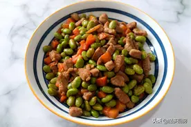 晒晒母女三人的午餐，发朋友圈火了！网友：妈妈真会做饭图片