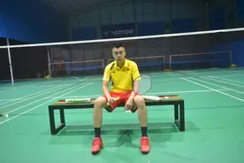 身边的羽毛球故事：何文军，点燃内心，释放自我图片