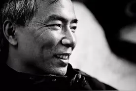 《人面桃花》一条血衬裤引发的故事，暗喻“性压抑”下的中国革命图片