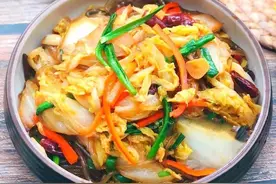 白菜粉条这样做，入口鲜辣滑溜，做法简单超好吃图片