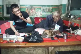 农村肉娃在姥姥家过夜，土炕上一家人聊了点啥让肉娃忧愁满面视频封面