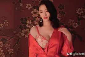 有种撩人叫44岁李小冉，当看到她的广告，美如剥了皮的“火龙果”图片
