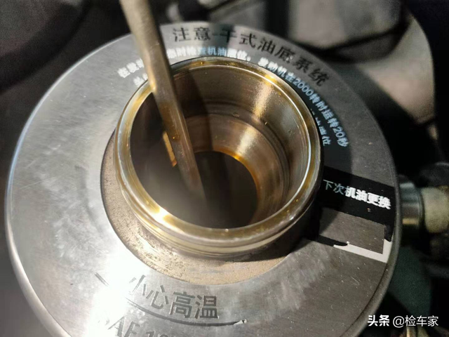 花70万买辆阿斯顿马丁Vantage，打开一看才开2万公里！网友：太值