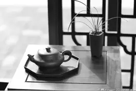 一壶一人一茶一曲，时间可以慢点走图片