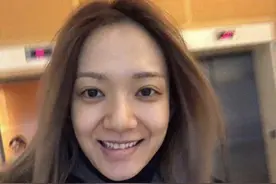 TVB人气花旦素颜照曝光！汤洛雯依旧清纯漂亮，王君馨过于真实图片