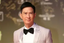 “渣渣辉”接受鲁豫专访：整个中国都在笑话我，所以终止介个合作图片