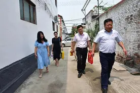 河南护理职业学院开展2021年暑期家庭经济困难学生家访慰问活动图片