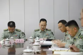 这个研讨班，全是大校以上军官图片
