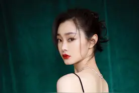 宋轶 吊带黑裙性感写真图片图片