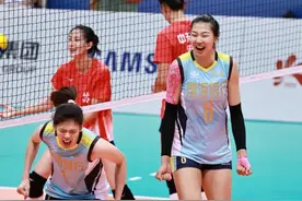 天津女排3比0完胜辽宁，近五届全运会第4次进决赛，将与江苏争冠图片