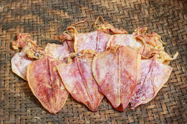 干鱿鱼怎样泡发 干鱿鱼怎样泡发最好