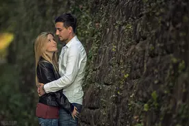 为什么女人总是喜欢要抱抱图片