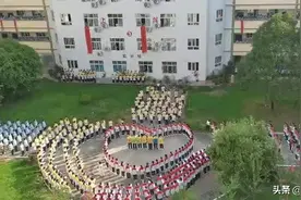 爱就大声唱出来——从江一中3000名学生用歌声表达对老师的祝福图片