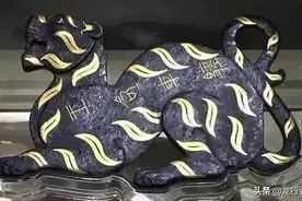 博物馆中的青铜虎符，多为馆藏精品图片