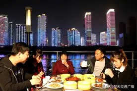 两江游览开通晚茶航班，武汉夜间消费又多一好去处图片