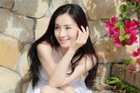 46岁小陶虹与49岁大陶红同框：一位家庭幸福，一位单身至今图片