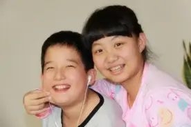 亲兄妹和亲姐弟之间，有没有必要“避嫌”？过来人说出真实想法图片