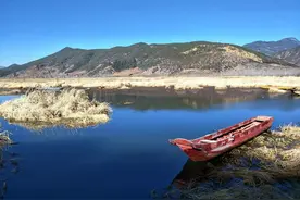 盐源-泸沽湖，路况复杂自然灾害频繁，秋天景色虽好但得小心驾驶图片