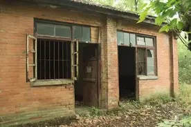 农村俗语“一户开两门，人财都难存”，建房为什么不能开两门？图片