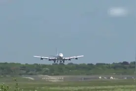 5年来至少367名韩国飞行员跳槽到中国：福利待遇好视频封面