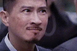 抖音表情包 | 我最怕你跟我说晚安，却又跟另一个说睡不着图片
