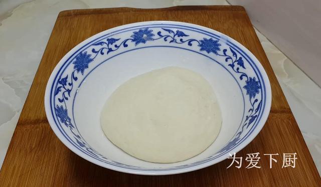 爱吃烙饼的要收藏了，开水一烫，外焦里软又多层，学会都能摆摊了