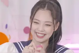 BLACKPINK 粉墨组合 头像•可爱 Jennie Lisa Rose Jisoo图片