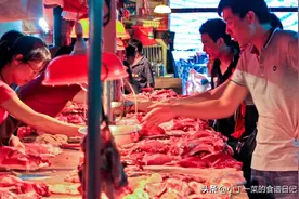 同样是排骨，超市卖18元，而菜市场卖28元，为何两者之间差异很大图片