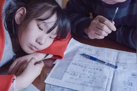 《地球上的星星》：那个别人眼中的笨小孩，如何逆袭成为发光体？图片