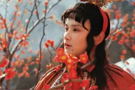 贾宝玉屋里的穿衣镜：“甄”不真，“贾”亦不假，到底孰真孰假呢图片