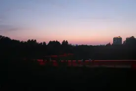 嘉兴24小时：奶牛场、冰淇淋博物馆和空中廊桥的日落图片