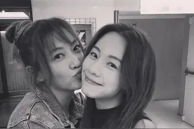 邓丽欣隔离期满顺利出关，发文总结21天生活，旧爱甘为其孤独终老图片