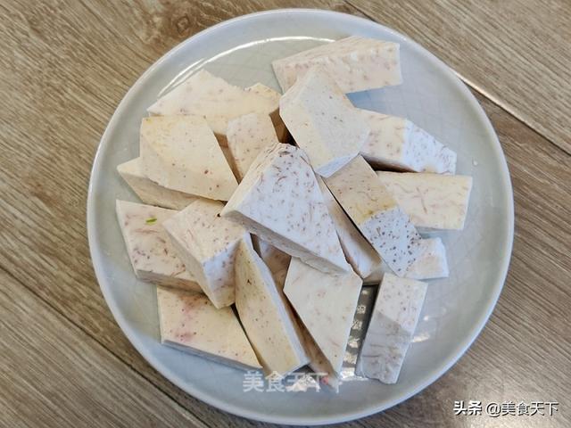 芋头的8种吃法！软糯入味，下饭又解馋，做一大盘都不够吃